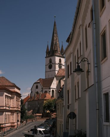 tufis-alexandru-x6qd4zU2syU-unsplash